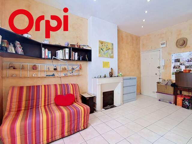 Studio 20m² à vendre centre ville de TOULON, proche centre commercial Mayol — photo du bien