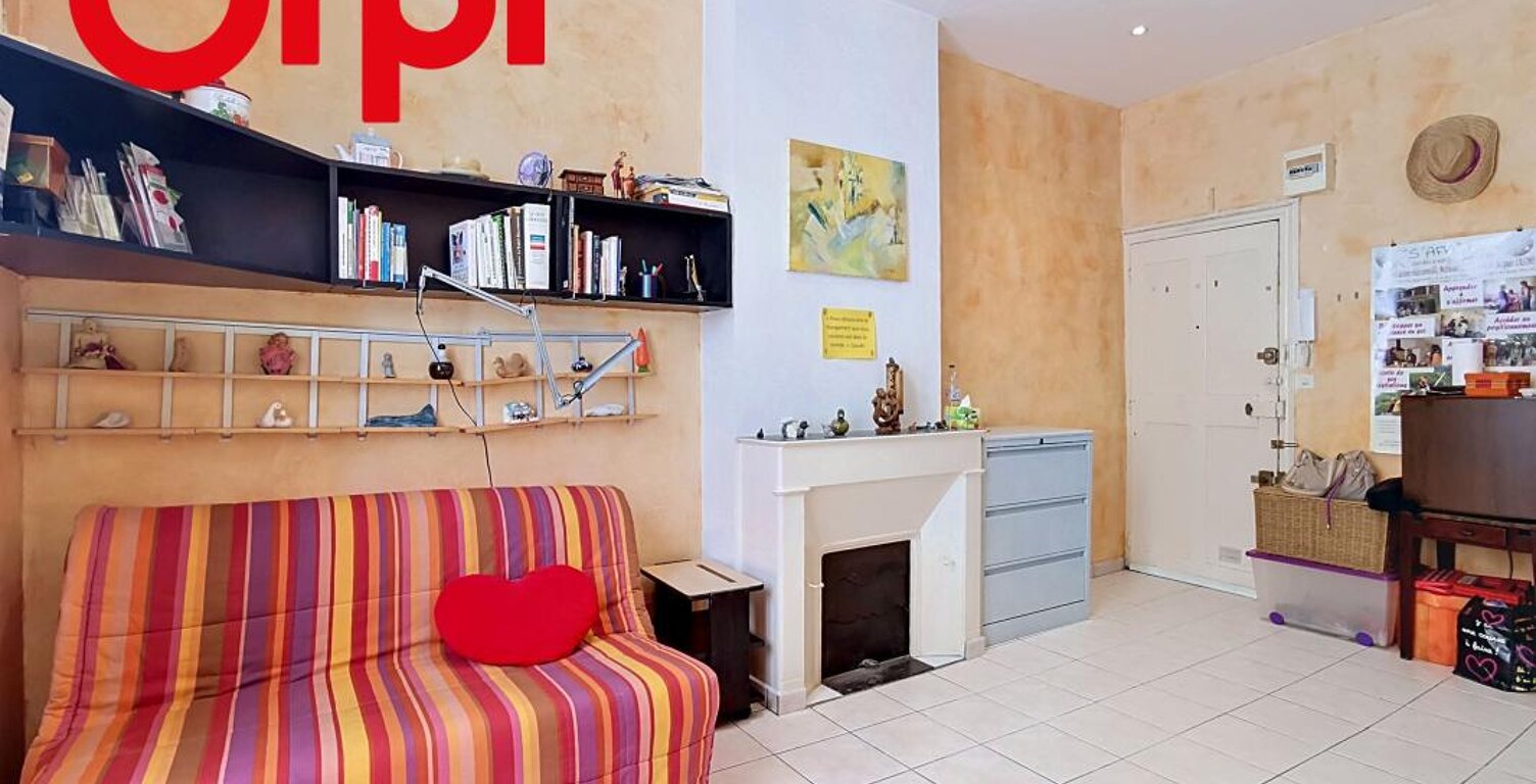Studio 20m² à vendre centre ville de TOULON, proche centre commercial Mayol — photo 1