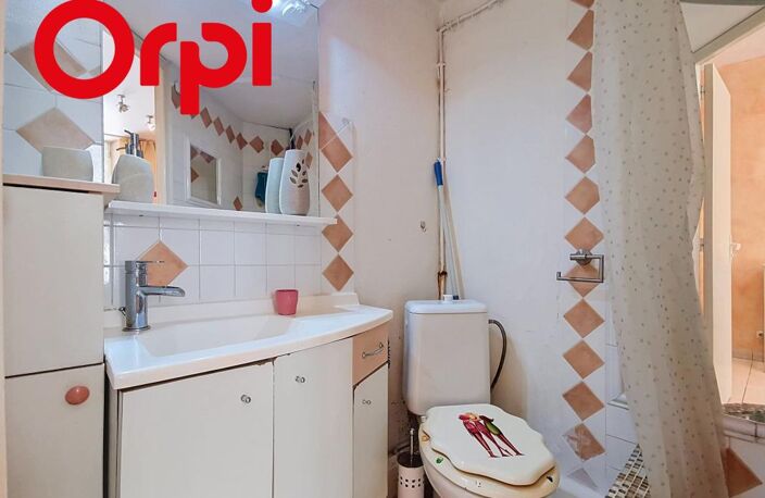Studio 20m² à vendre centre ville de TOULON, proche centre commercial Mayol — photo 4