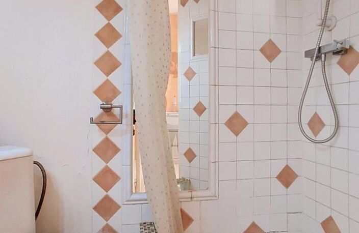 Studio 20m² à vendre centre ville de TOULON, proche centre commercial Mayol — photo 5
