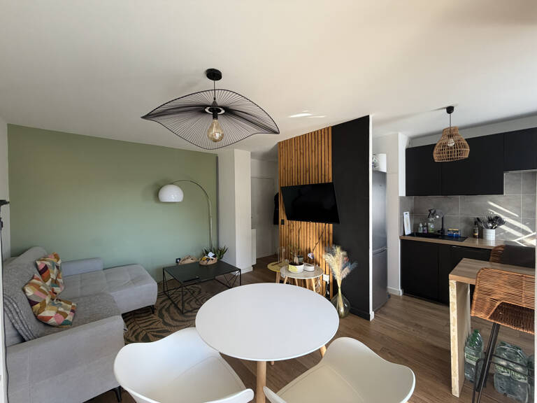 A VENDRE NÎMES Appartement 2 pièces de 41 m2 vendu meublé, p — photo 1