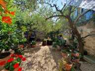 Maison de village en pierres avec jardin — photo 3