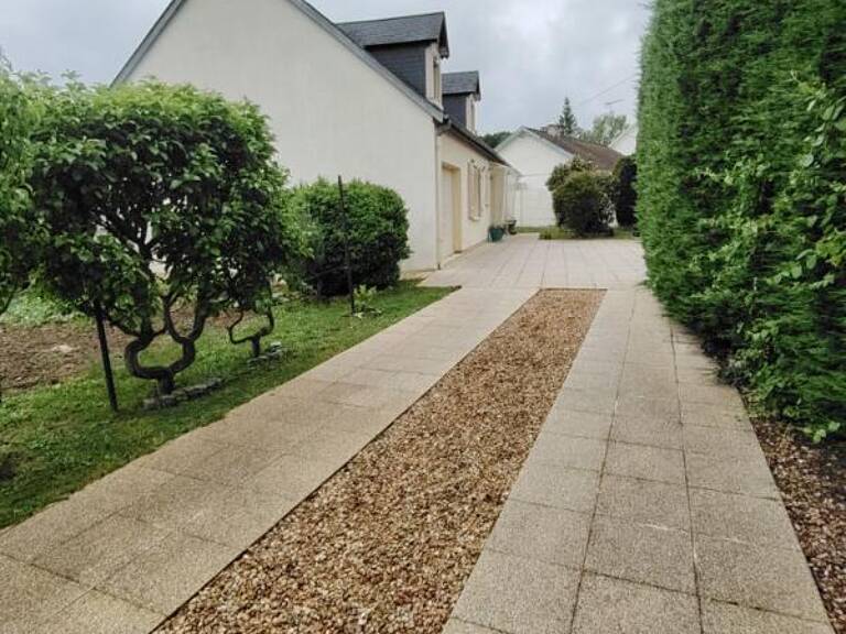 MOREE  pavillon économique de plain pied avec piscine couverte + 2 garages — photo 1