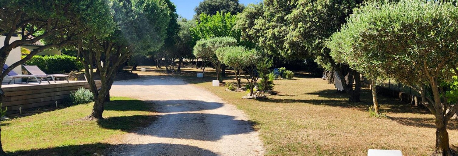 Maison 10 Pièces 222 m² à vendre à Uzès (30700)