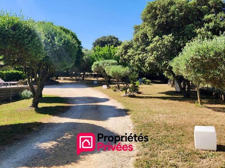 Proche Uzès, Propriété  en campagne — photo 1