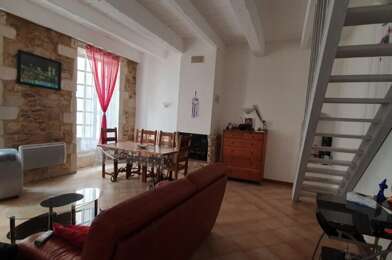 Appartement 7 pièces 900 €