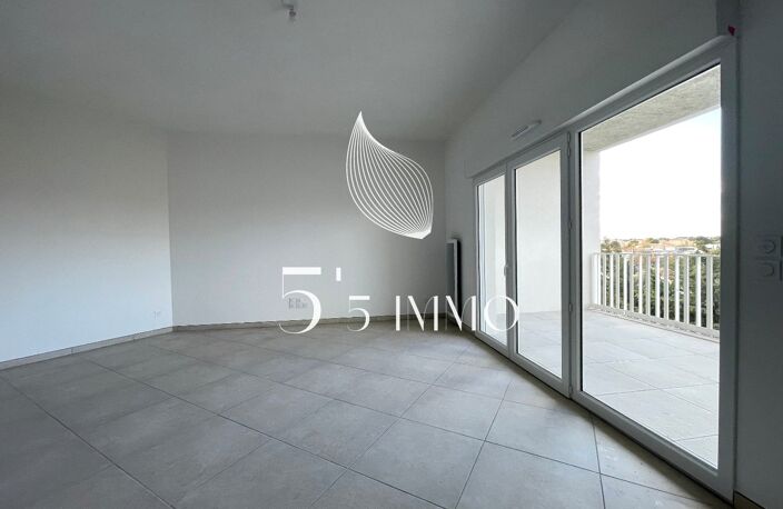 3 PIECES / PORT MARIANNE  — photo 4
