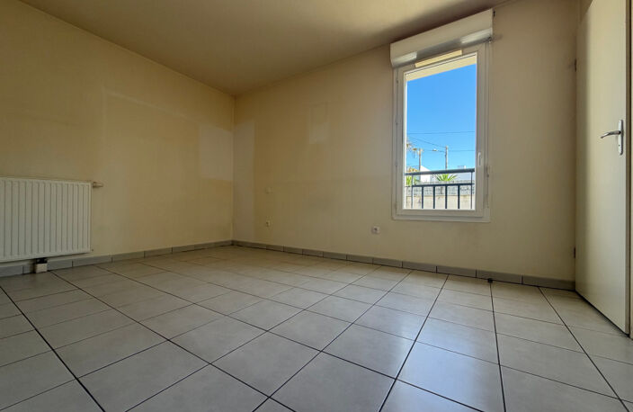 Lormont - T2 lumineux avec balcon et parking   44 M2 — photo 3