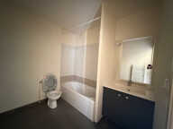 Lormont - T2 lumineux avec balcon et parking   44 M2 — photo 4