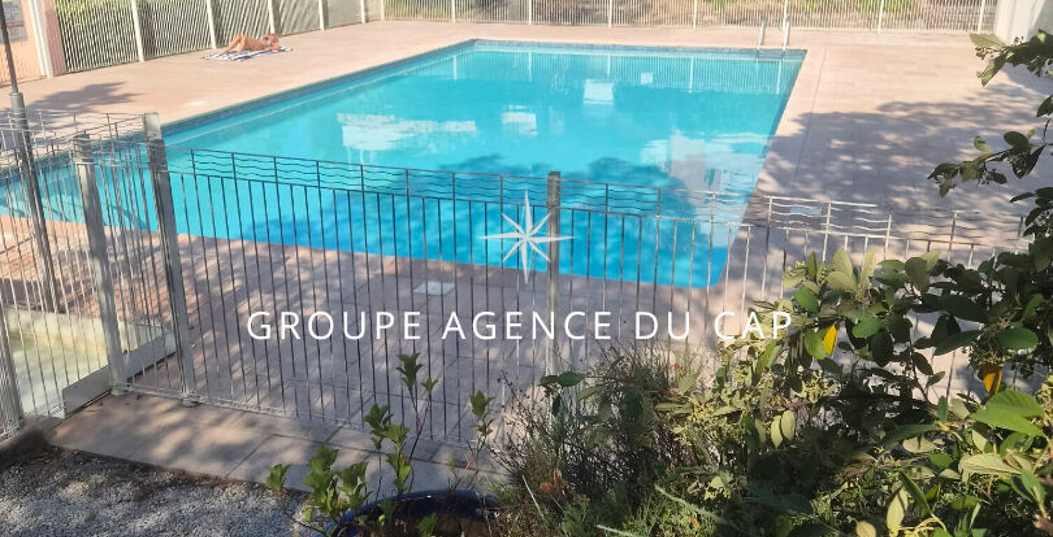 APPARTEMENT 2 PIECES  CLIMATISÉ EN DERNIER ETAGE D'UNE RESIDENCE RECENTE AVEC TERRASSE GARAGE ET PISCINE A SAINT RAPHAEL — photo 1