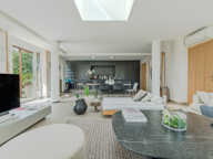 Rare, villa atypique contemporaine, piscine et tennis, à St Raphael Valescure — photo 3