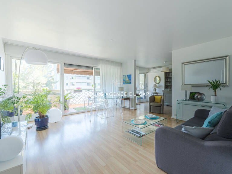 Spacieux appartement 3 pièces à vendre à Saint-Raphaël - 84m², vue verdure, terrasse et balcon — photo 1