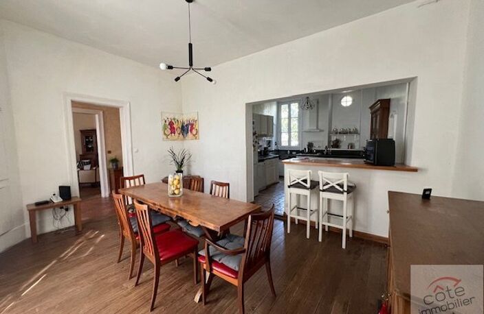 Maison Bourgeoise de caractère hyper centre de AUNEAU ! — photo 3