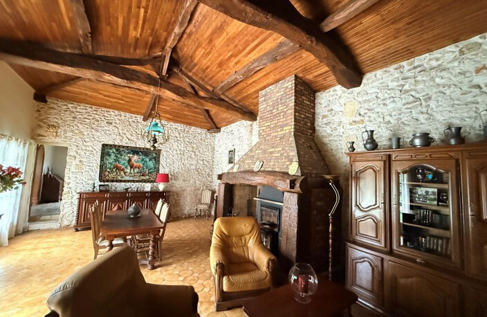 ST CHRISTOLY MAISON 3 CHAMBRES SUR 7400M2 DE TERRAIN — photo 2