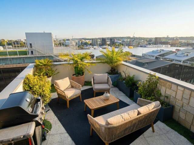 Appartement toit terrasse duplex sur le port — photo du bien