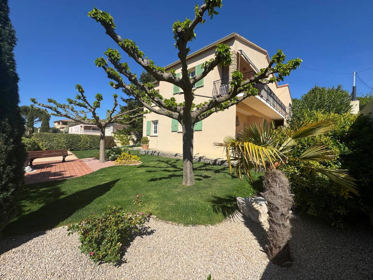 Maison familiale de 182m2 - 4 chambres avec 640m2 de terrain — photo 1