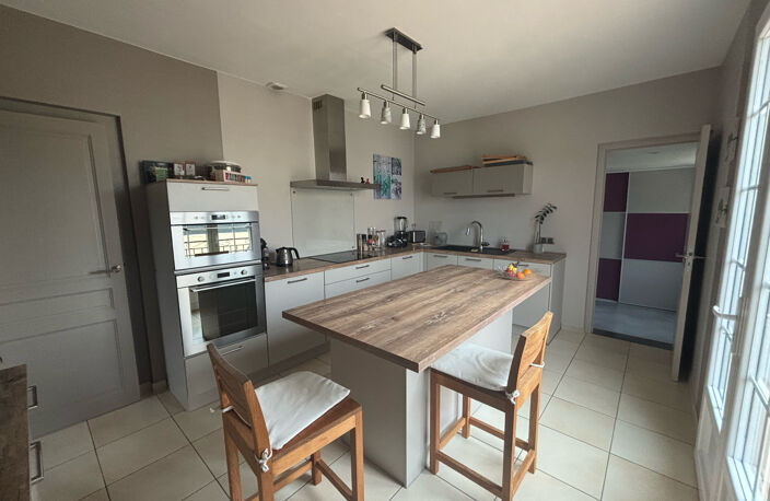 Maison familiale de 182m2 - 4 chambres avec 640m2 de terrain — photo 5