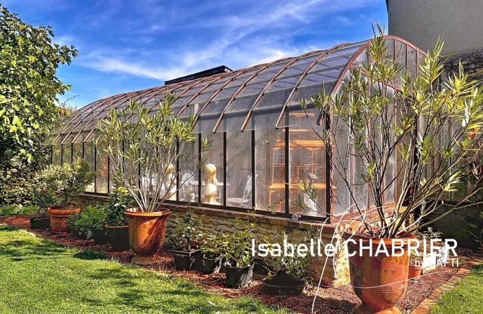 ÉLÉGANTE MAISON DE MAÎTRE ENTIÈREMENT RÉNOVÉE  JARDIN PAYSAGER — photo 3