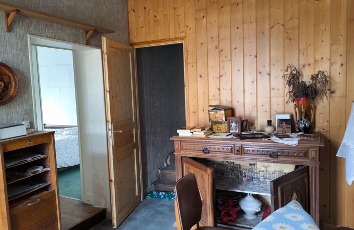 Maison de village 175 m² à rénover avec garage et dépendances — photo 3