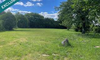 Terrain  690 m² à vendre à Villegouge (33141)