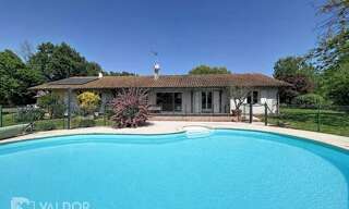 Maison 7 Pièces 187 m² à vendre à Monthieux (01390)