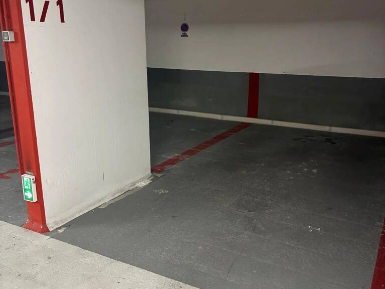 Parking à vendre — photo 1