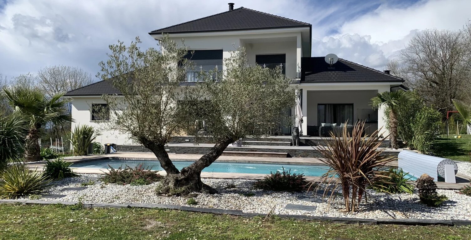 VILLA T7 D'EXCEPTION DE 210 M² - VUE PYRÉNÉES — photo 1
