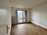 Appartement 5 pièces (dernier étage) avec balcon - LE BLANC MESNIL (93150) — photo 4