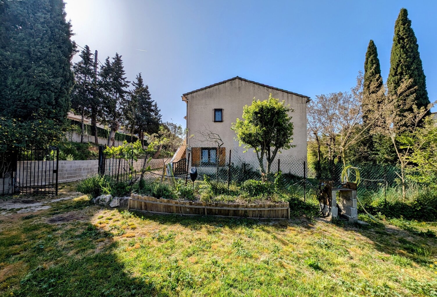 Vente maison 6 pièces 151 m² Les Pennes-Mirabeau (13170) — photo 1