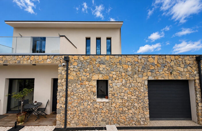 NIMES CARREAU DE LANES/VEDELIN Splendide villa 5 pièces de 1 — photo 3