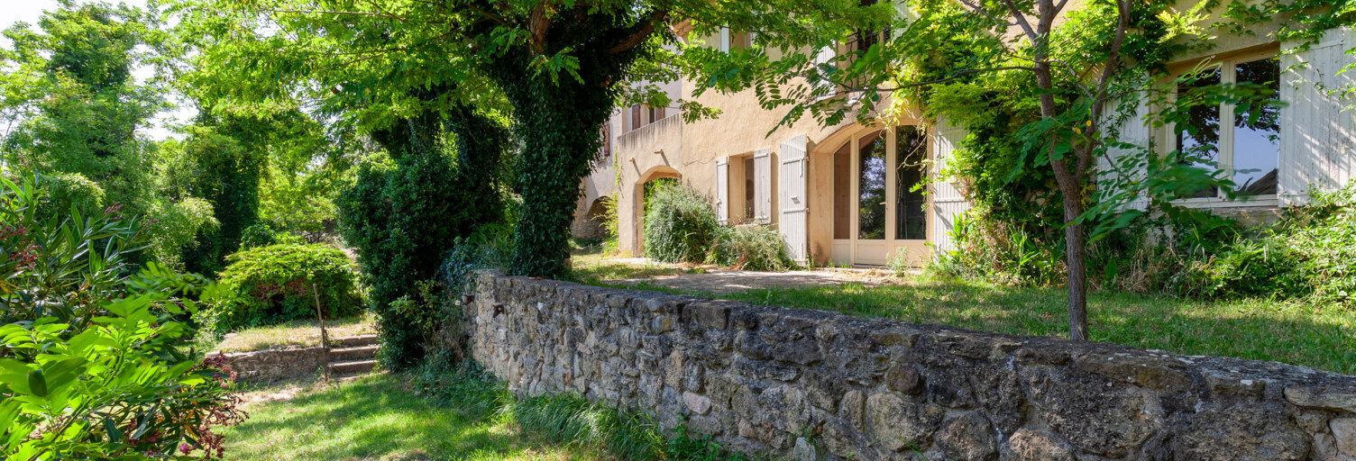 Maison 15 Pièces 400 m² à vendre à Vaugines (84160)
