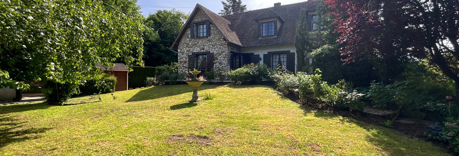Maison 8 Pièces 232 m² à vendre à Orvilliers (78910)