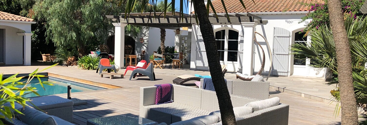 Maison 8 Pièces 231 m² à vendre à Marseillan (34340)