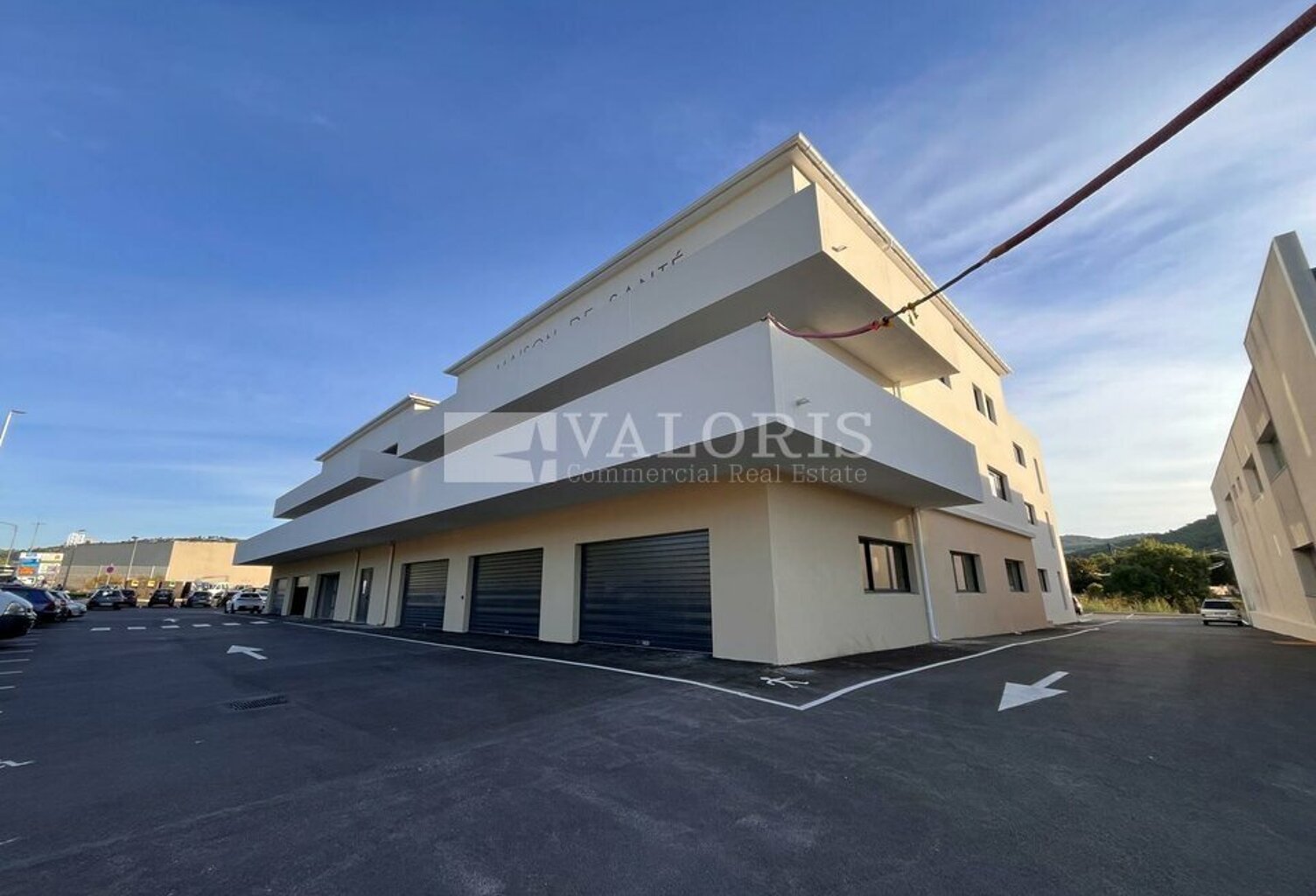 LOCAL COMMERCIAL à LOUER — photo 1