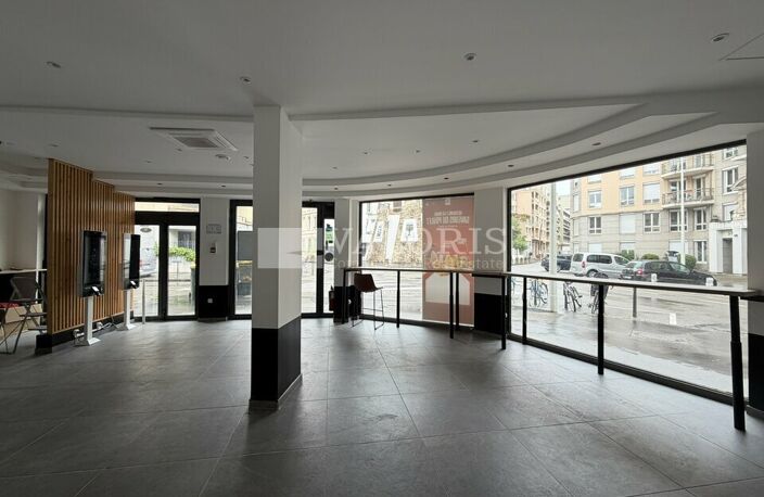 LOCAL COMMERCIAL à LOUER — photo 3