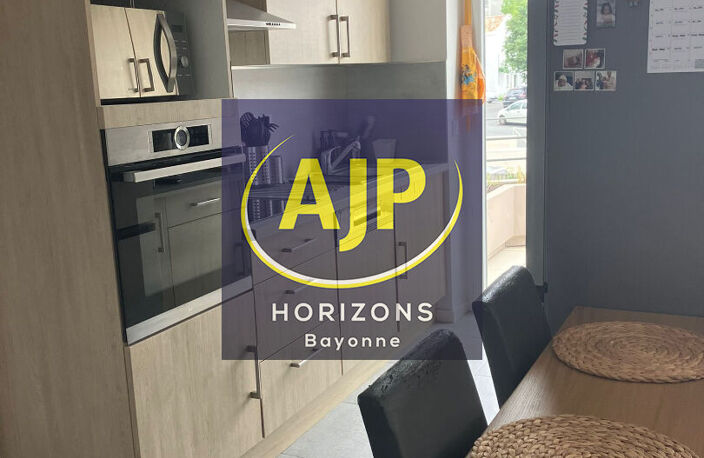 BYONNE - T2 avec terrasse — photo 3