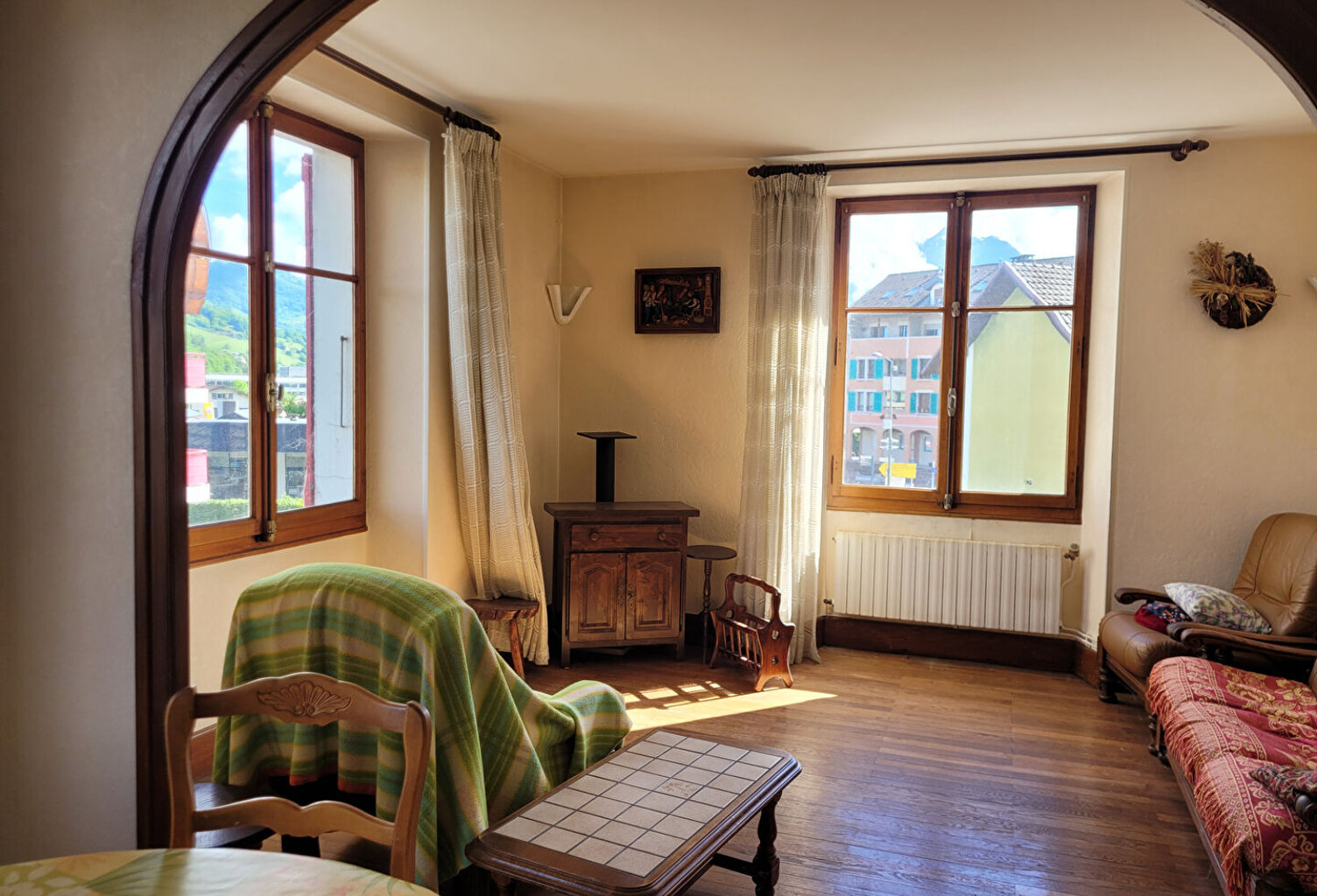 FAVERGES. APPARTEMENT 3 PIECES AVEC CAVE ET GARAGE — photo 1