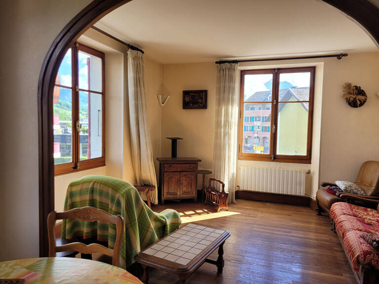 FAVERGES. APPARTEMENT 3 PIECES AVEC CAVE ET GARAGE — photo 1