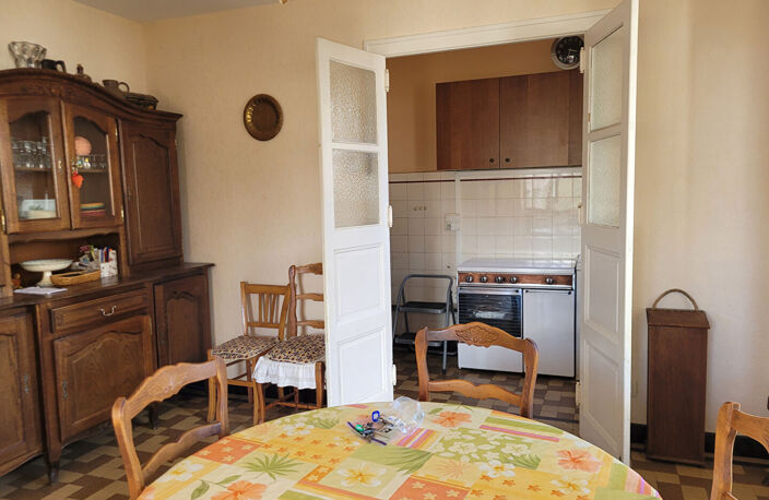 FAVERGES. APPARTEMENT 3 PIECES AVEC CAVE ET GARAGE — photo 5