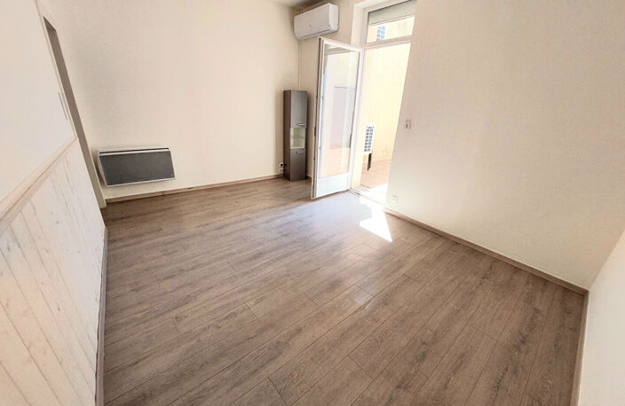 SOUS OFFRE vente en cours - Maison individuelle divisée en 2 appartements rapport locatif secteur Pelloutier — photo 4