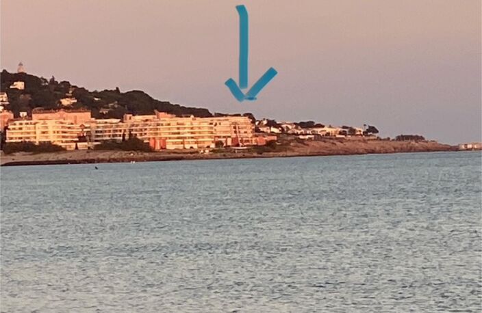 sete vue mer rez de jardin exceptionnel T2 bis avec dégagement cellier mitoyen et parking privatif couvert sécurisé — photo 4