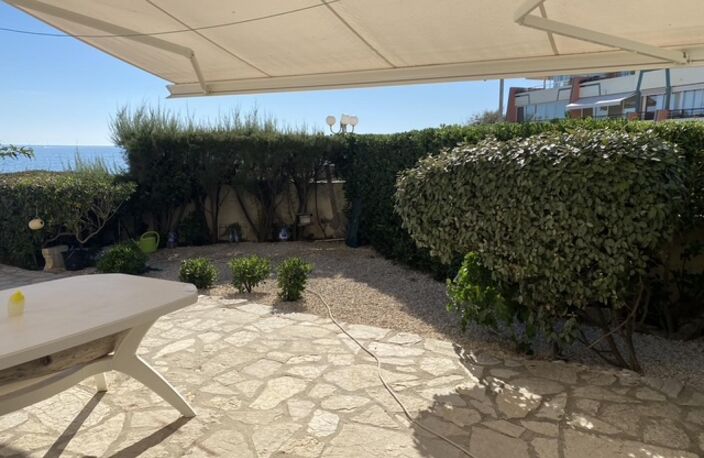 sete vue mer rez de jardin exceptionnel T2 bis avec dégagement cellier mitoyen et parking privatif couvert sécurisé — photo 5