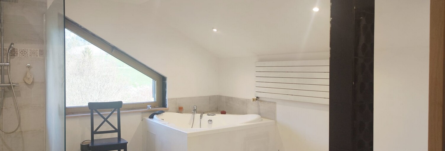 Maison 9 Pièces 205 m² à vendre à Mouthe (25240)