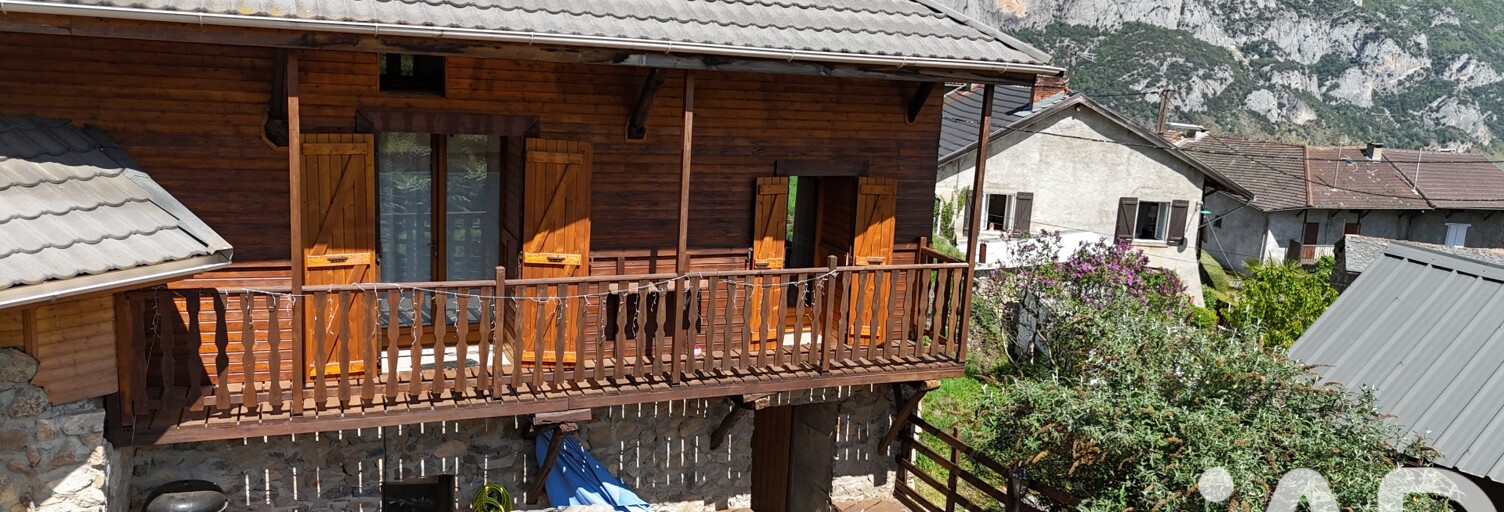 Maison 6 Pièces 122 m² à vendre à Larnat (09310)