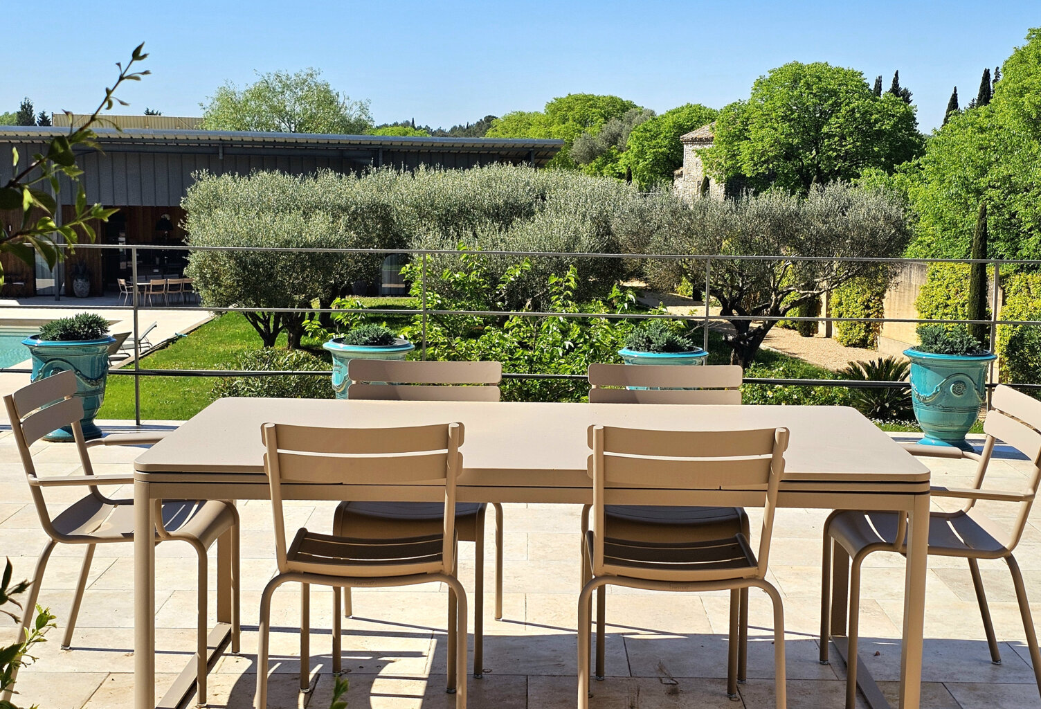 UZES UNE CONTEMPORAINE D'EXCEPTION ! — photo 1