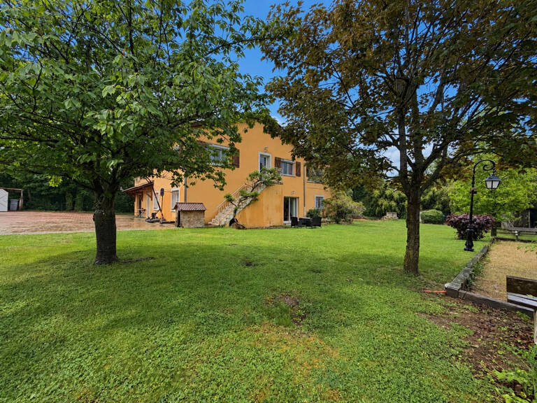 Grande maison familiale frontenas 280 m2 avec 5 chambres à 3 — photo 1