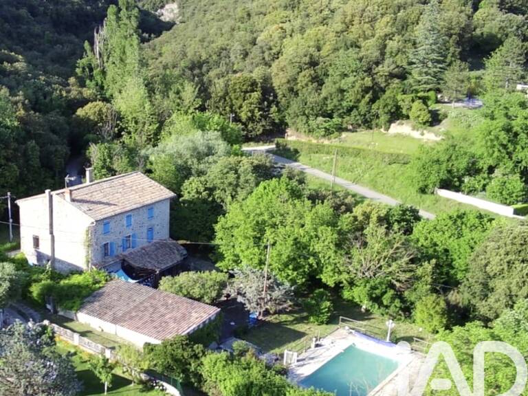 Vente Maison de campagne 8 pièces — photo 1