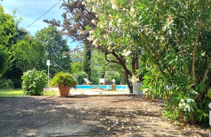 Vente Maison de campagne 8 pièces — photo 2