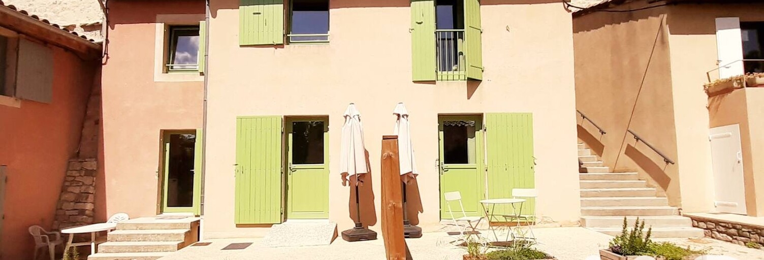 Immeuble  110 m² à vendre à Sainte-Jalle (26110)