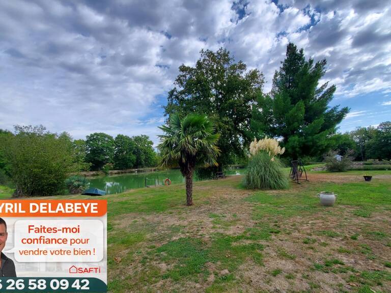 Domaine parsemé de plusieurs étangs, sa maison t4 et sa dépendance t2+2. — photo 1